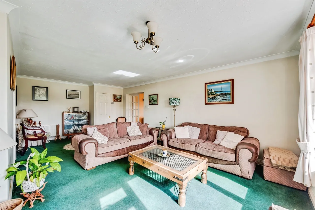 Paddock Close, Benson, OX10, photo 6