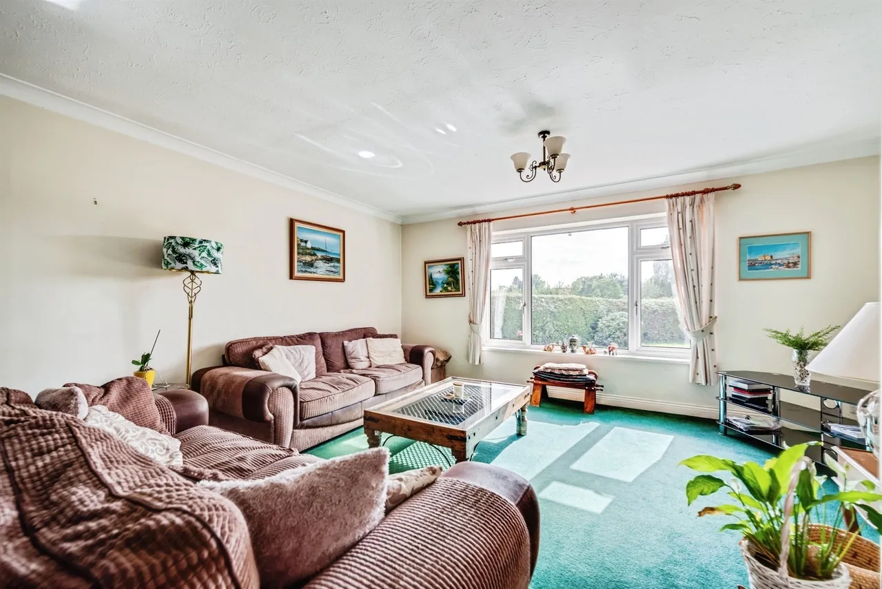 Paddock Close, Benson, OX10, photo 3