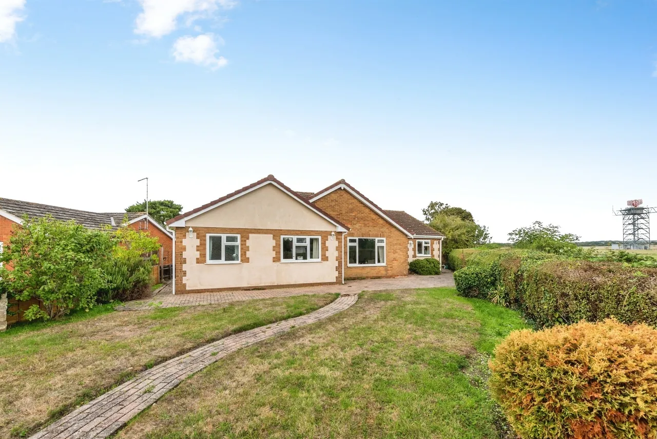 Paddock Close, Benson, OX10, photo 16