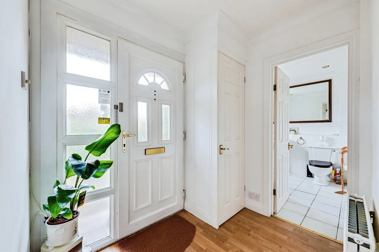 Paddock Close, Benson, OX10, photo 9