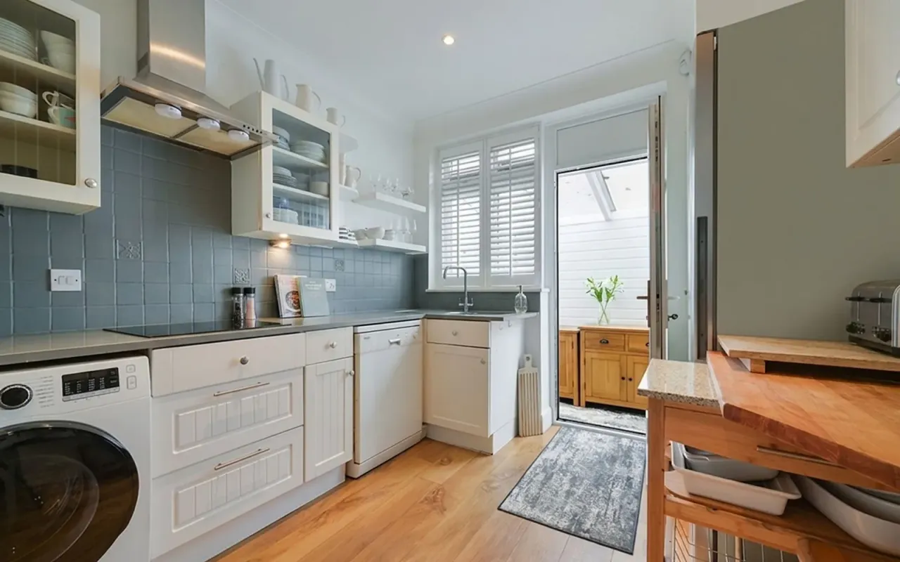 St. Clair Drive, Worcester Park, KT4, photo 10