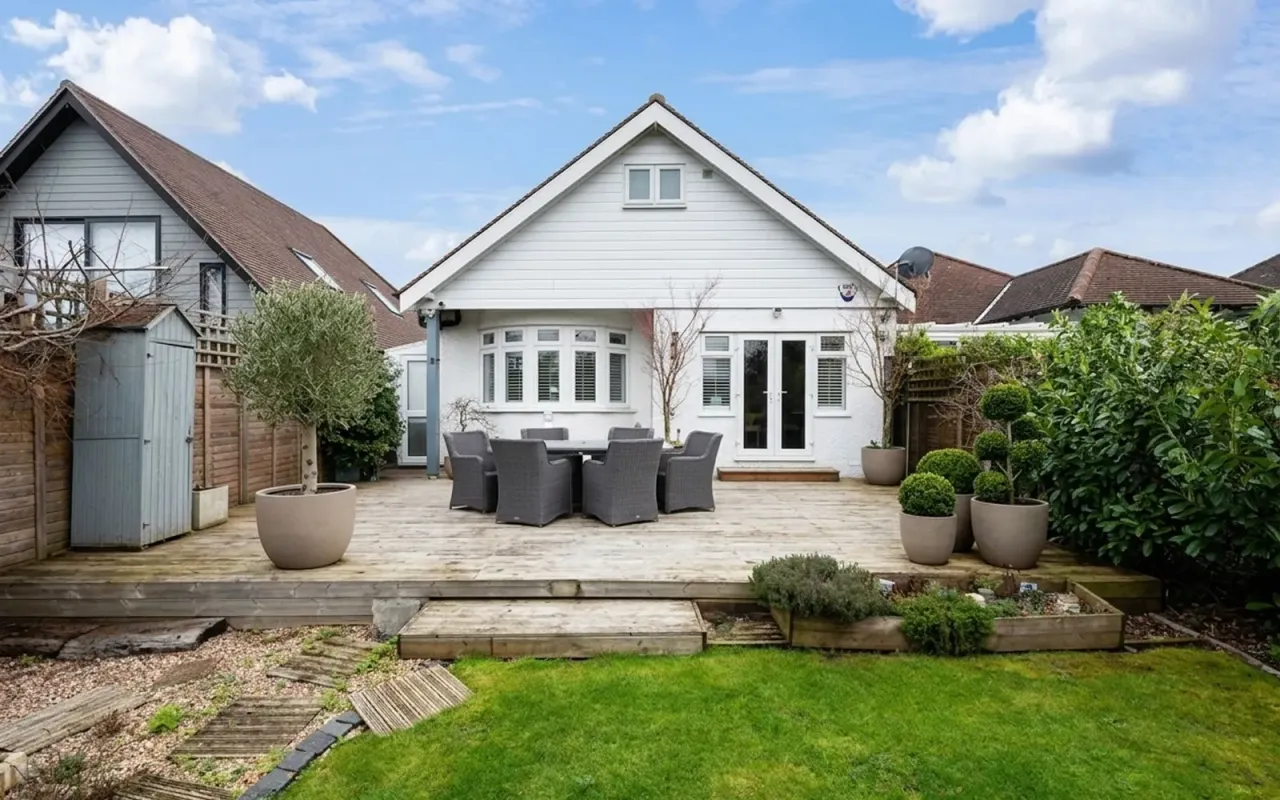 St. Clair Drive, Worcester Park, KT4, photo 21
