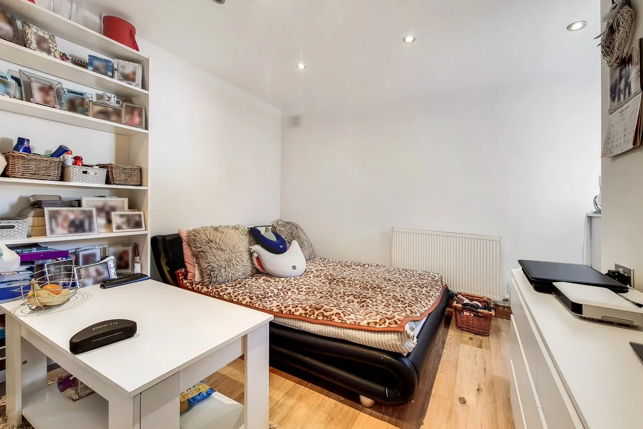 Allingham Close, London, W7, photo 10