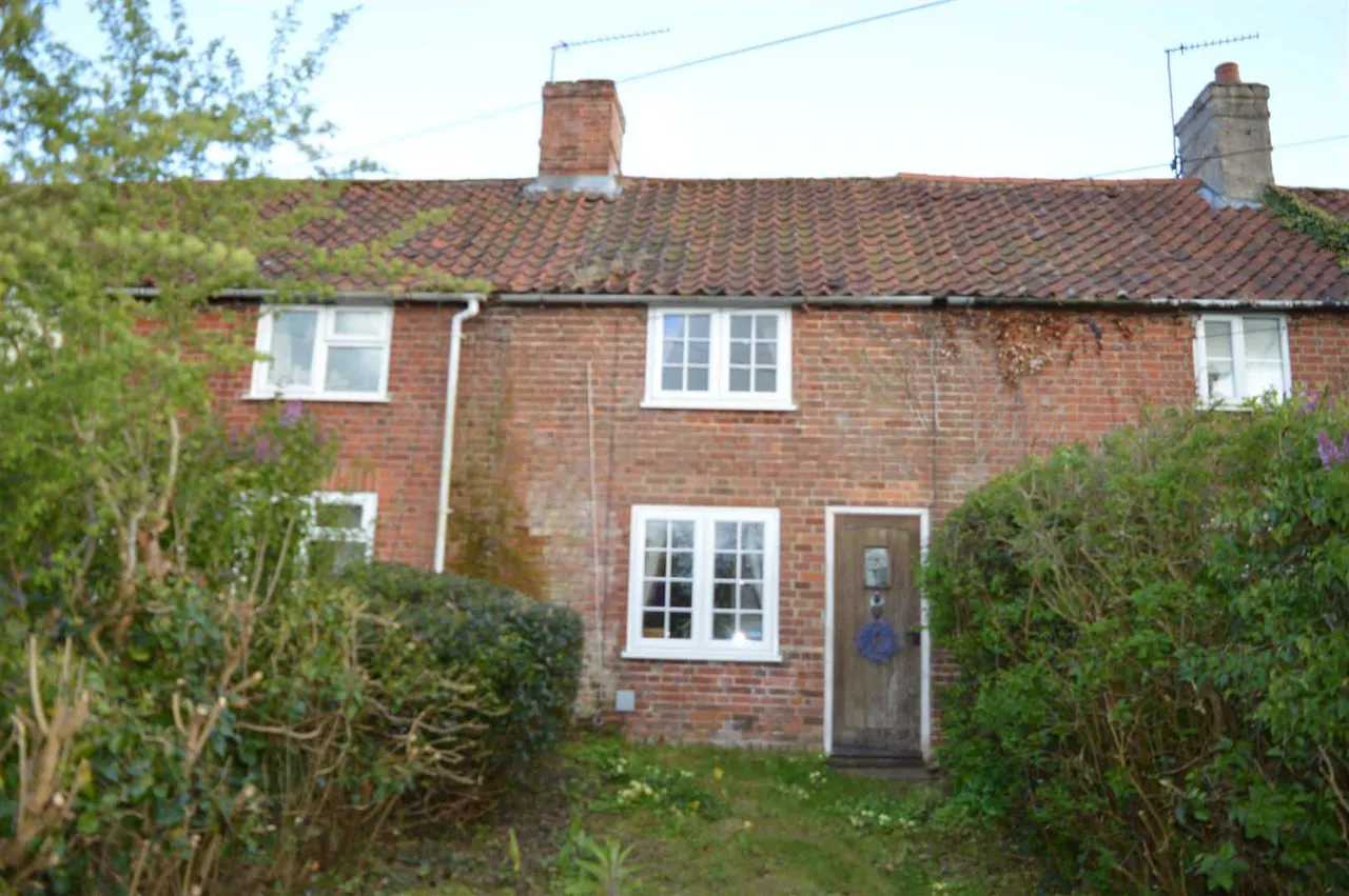 Beccles Road, Haddiscoe, NR14, photo 11