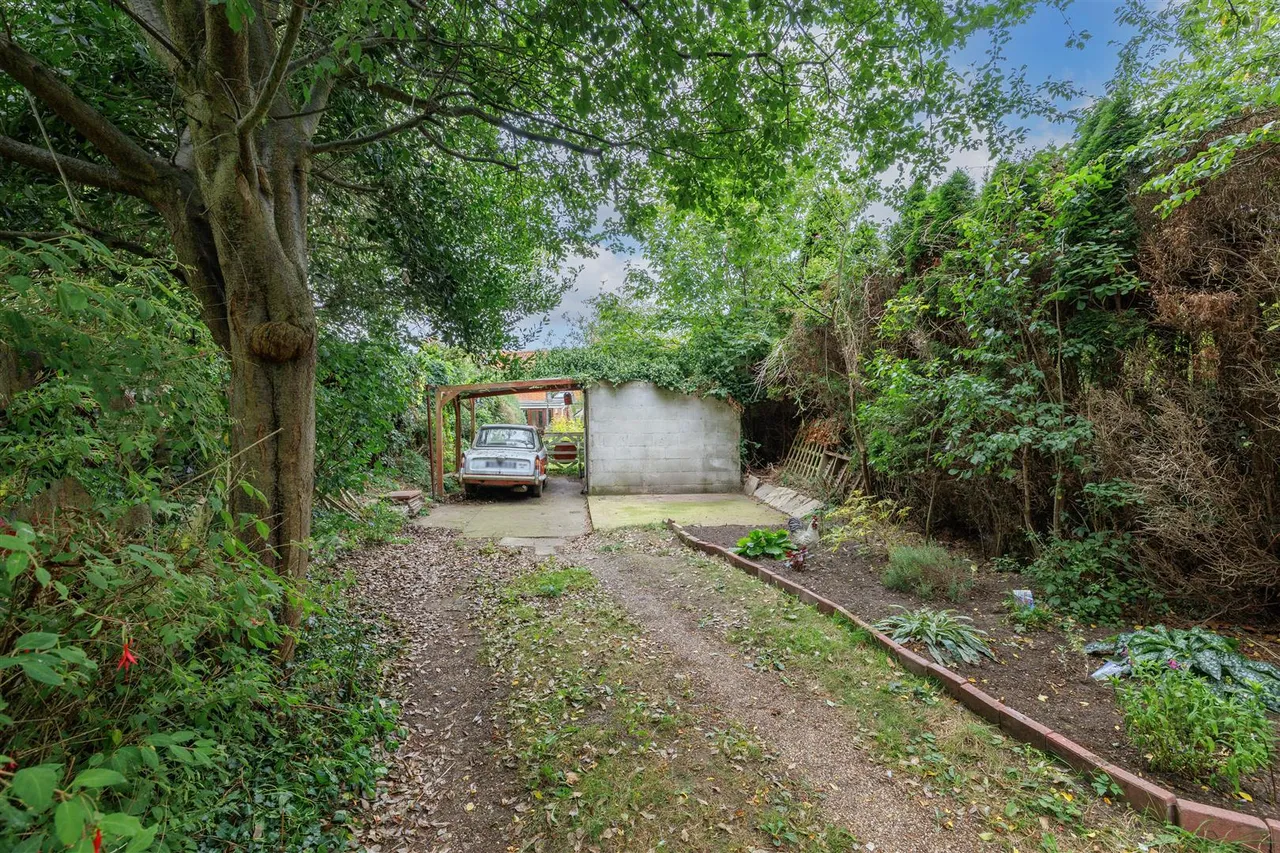 Beccles Road, Haddiscoe, NR14, photo 12