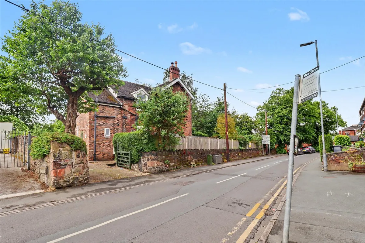 Bagnall Road, Stoke-on-Trent, ST2, photo 2
