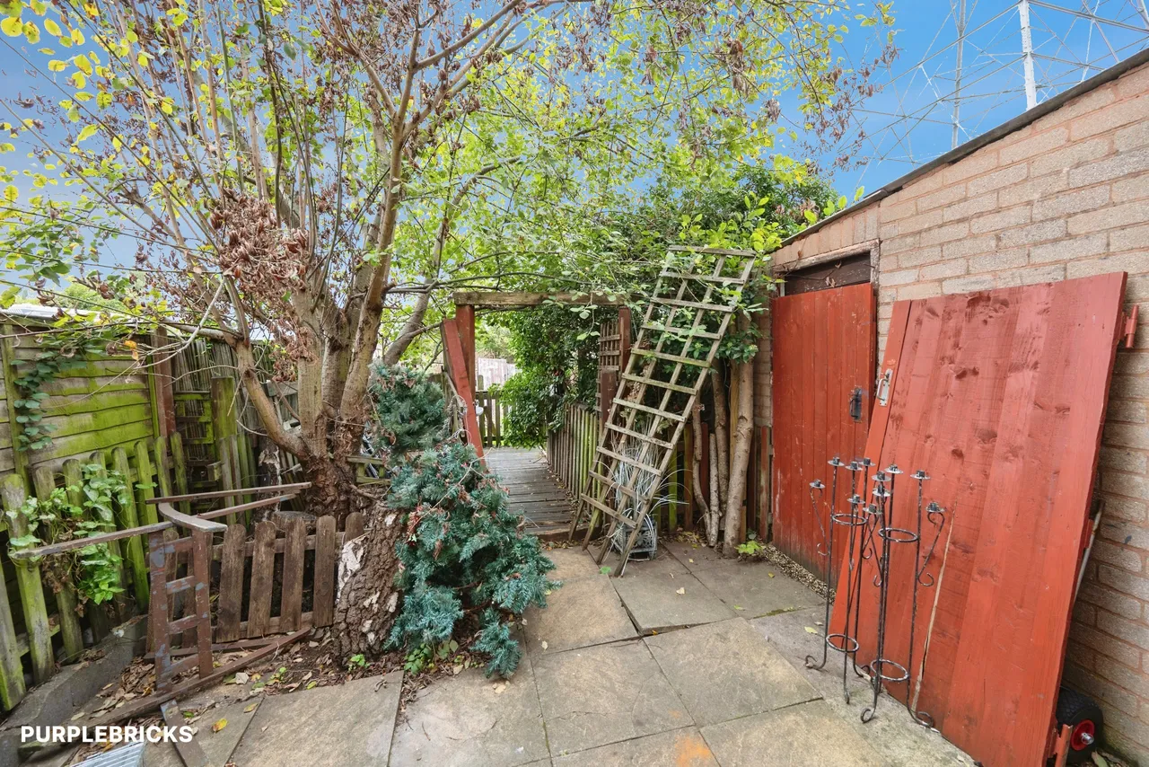 Hampshire Road, West Bromwich, B71, photo 9