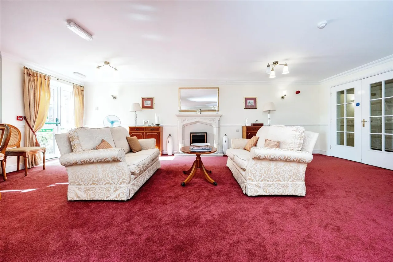 Buckingham Road, Brackley, NN13, photo 18