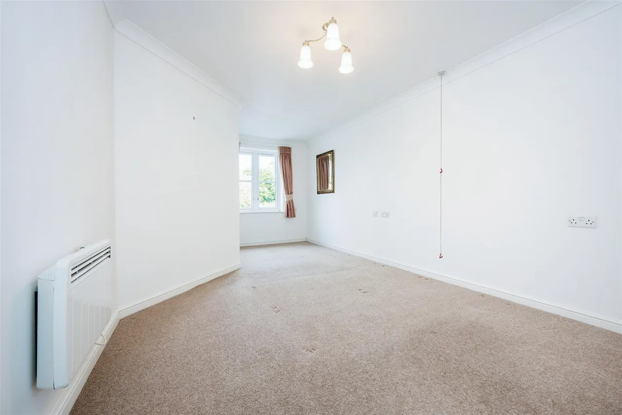 Buckingham Road, Brackley, NN13, photo 7