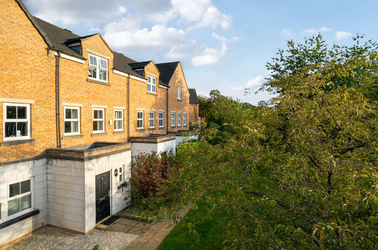 4 bed house for sale, Mansion Gate, Chapel Allerton, LS7