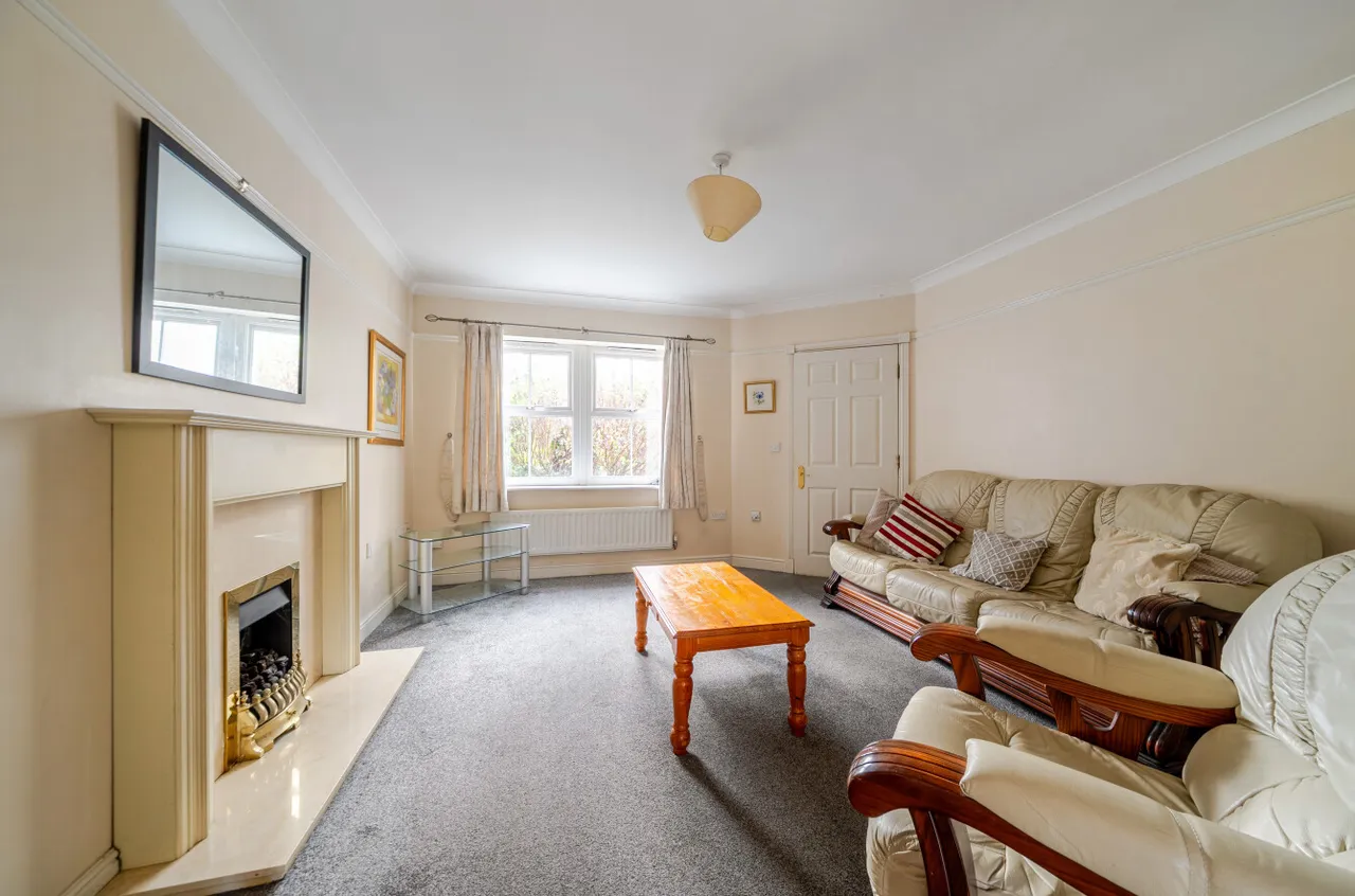 Mansion Gate, Chapel Allerton, LS7, photo 2