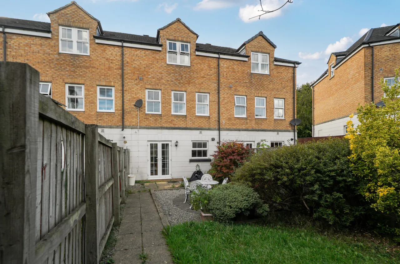 Mansion Gate, Chapel Allerton, LS7, photo 20