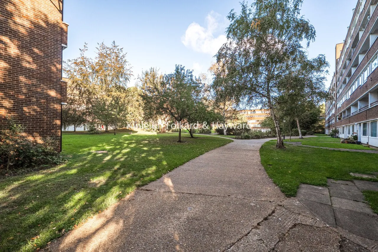 Fair Acres, Bromley, BR2, photo 16