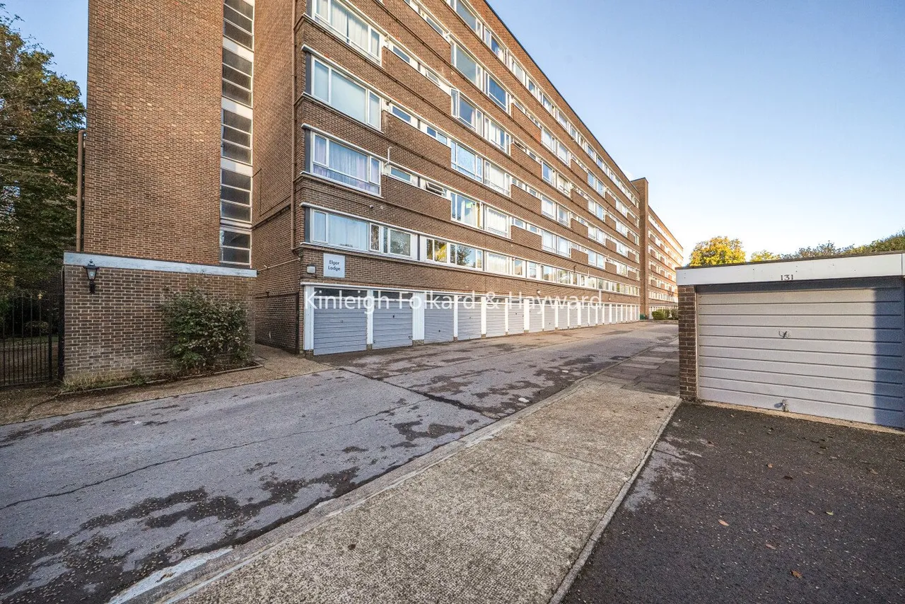 Fair Acres, Bromley, BR2, photo 10