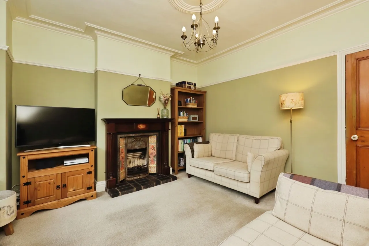 Fulmer Road, SHEFFIELD, South Yorkshire, S11, photo 3