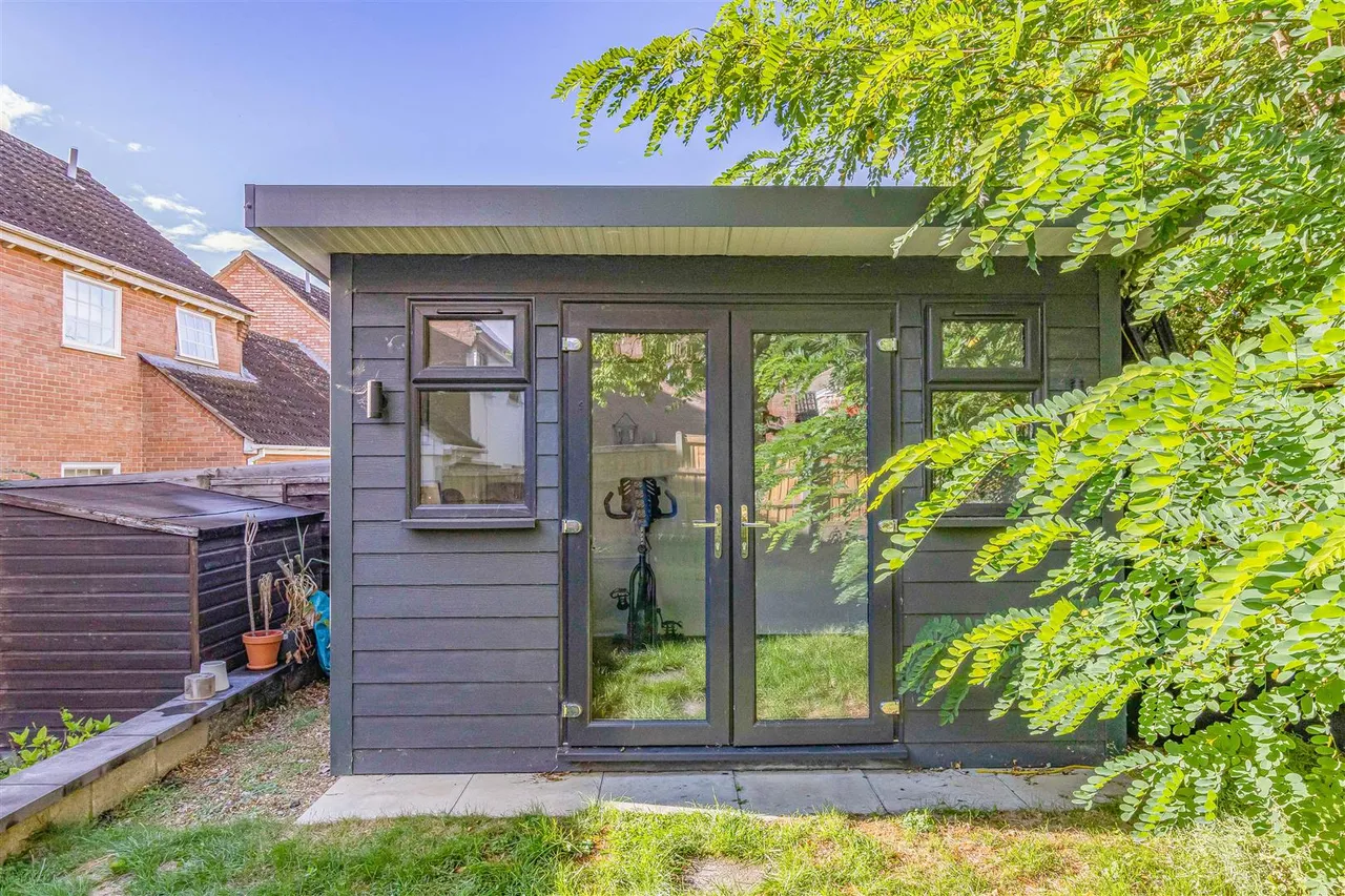 Hallwyck Gardens, Newmarket, CB8, photo 15