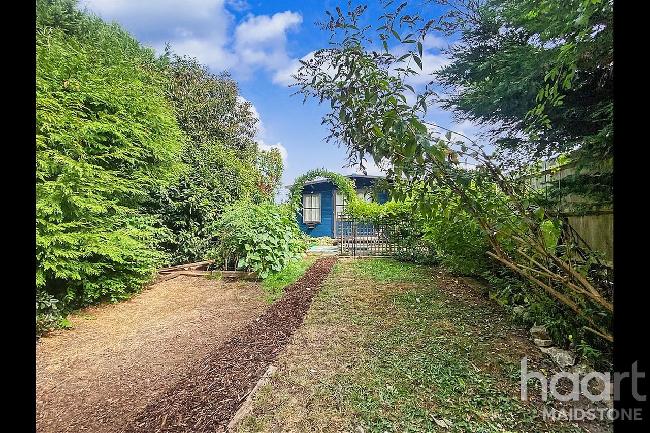 Hubbards Lane, Maidstone, ME17, photo 12