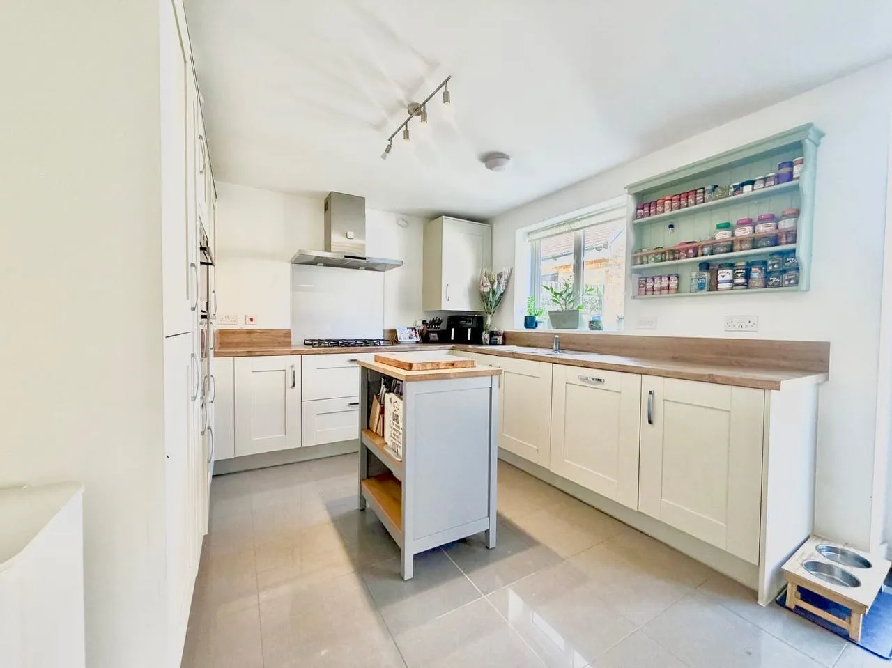 Whitecastle Way, Kingsmead, Milton Keynes, Milton Keynes, MK4 4LU, photo 8