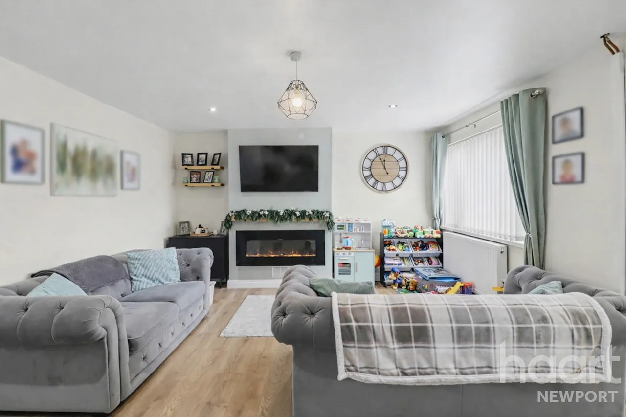 Greenmeadow Road, Newport, NP19, photo 4