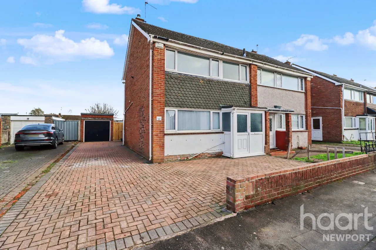 4 bed house for sale, Greenmeadow Road, Newport, NP19