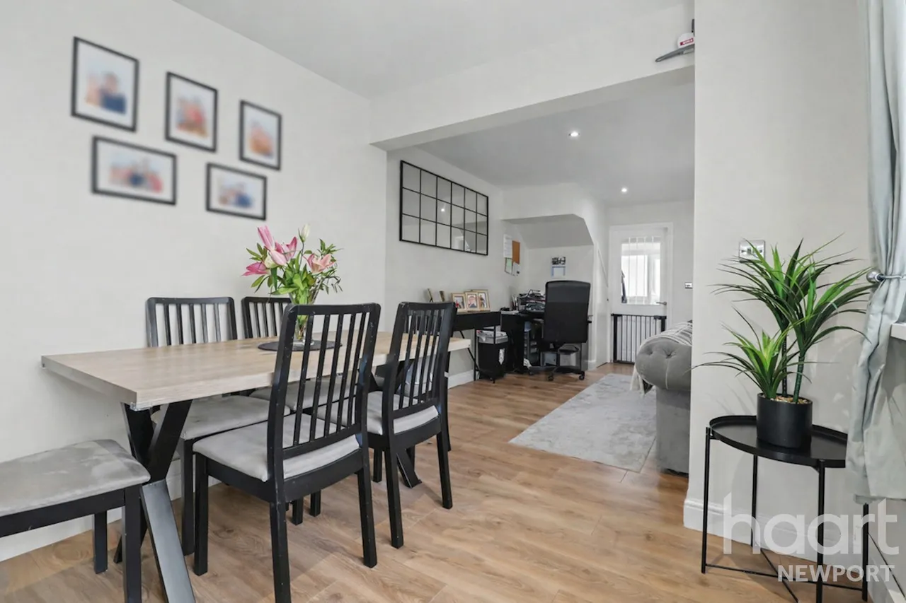 Greenmeadow Road, Newport, NP19, photo 8
