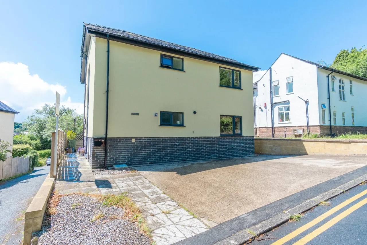 St. James' Drive, Bangor, LL57, photo 28