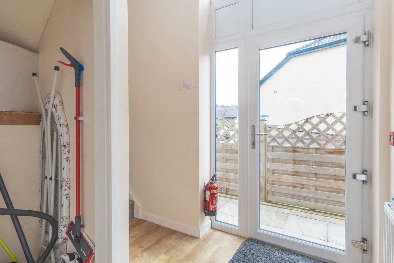 St. James' Drive, Bangor, LL57, photo 4