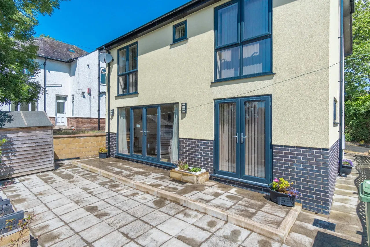 St. James' Drive, Bangor, LL57, photo 27