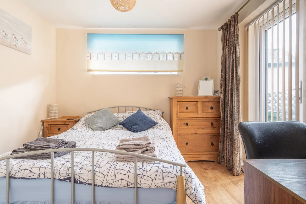 St. James' Drive, Bangor, LL57, photo 10