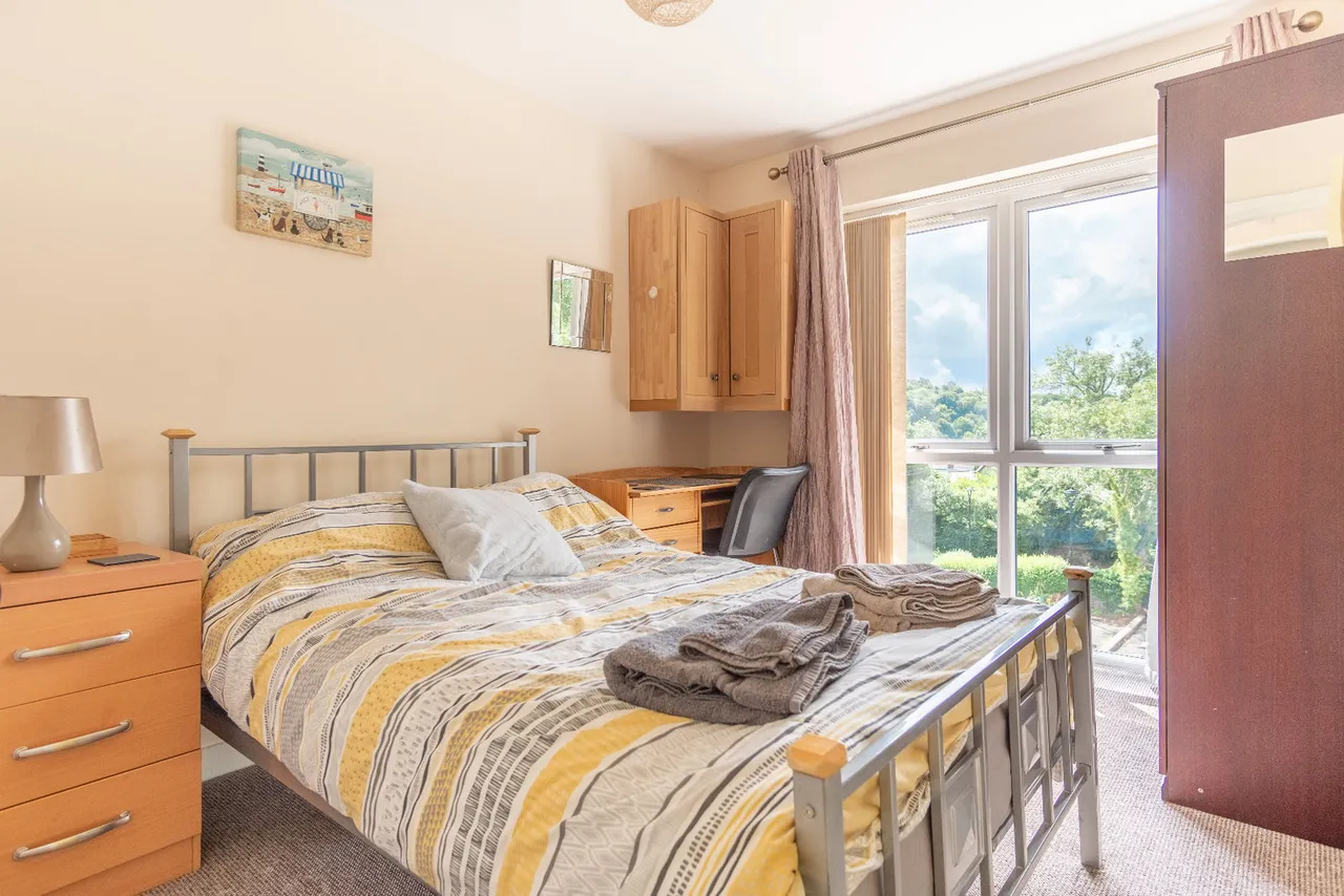 St. James' Drive, Bangor, LL57, photo 17