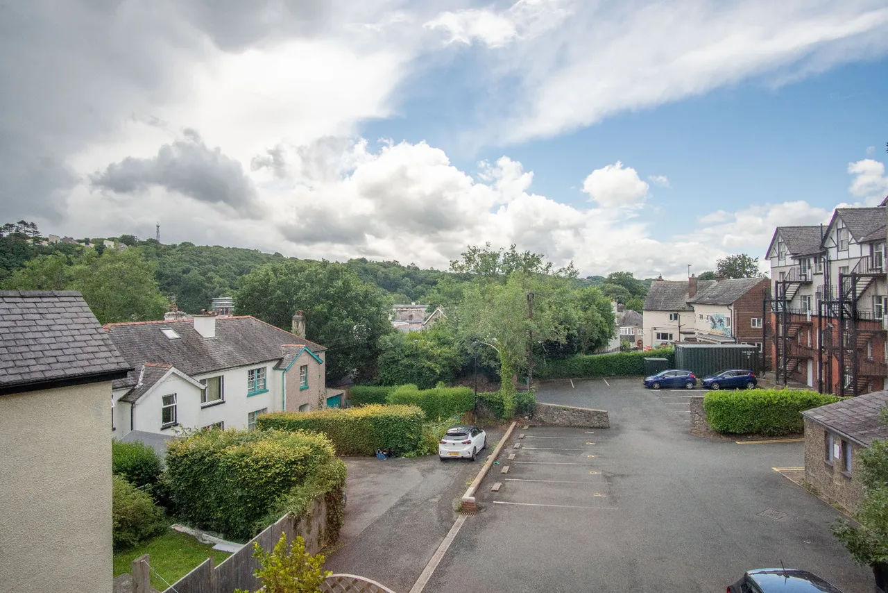 St. James' Drive, Bangor, LL57, photo 22