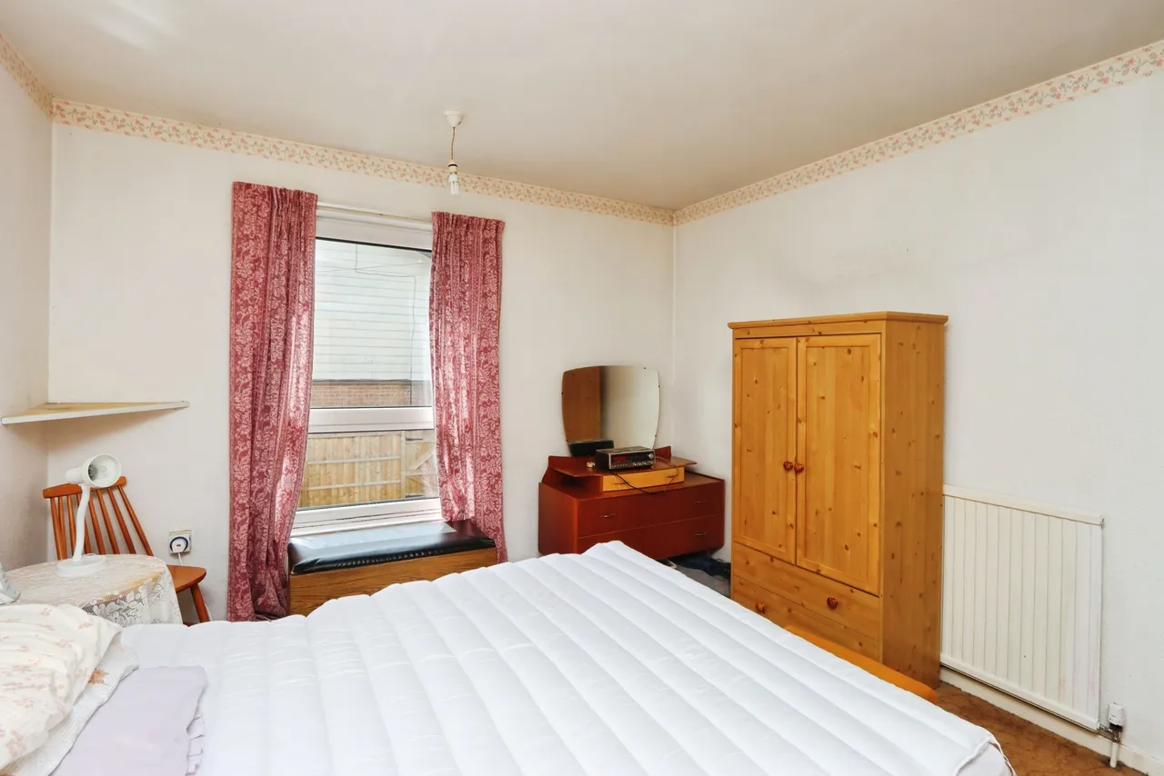 Hazlebarrow Road, Sheffield, S8, photo 12