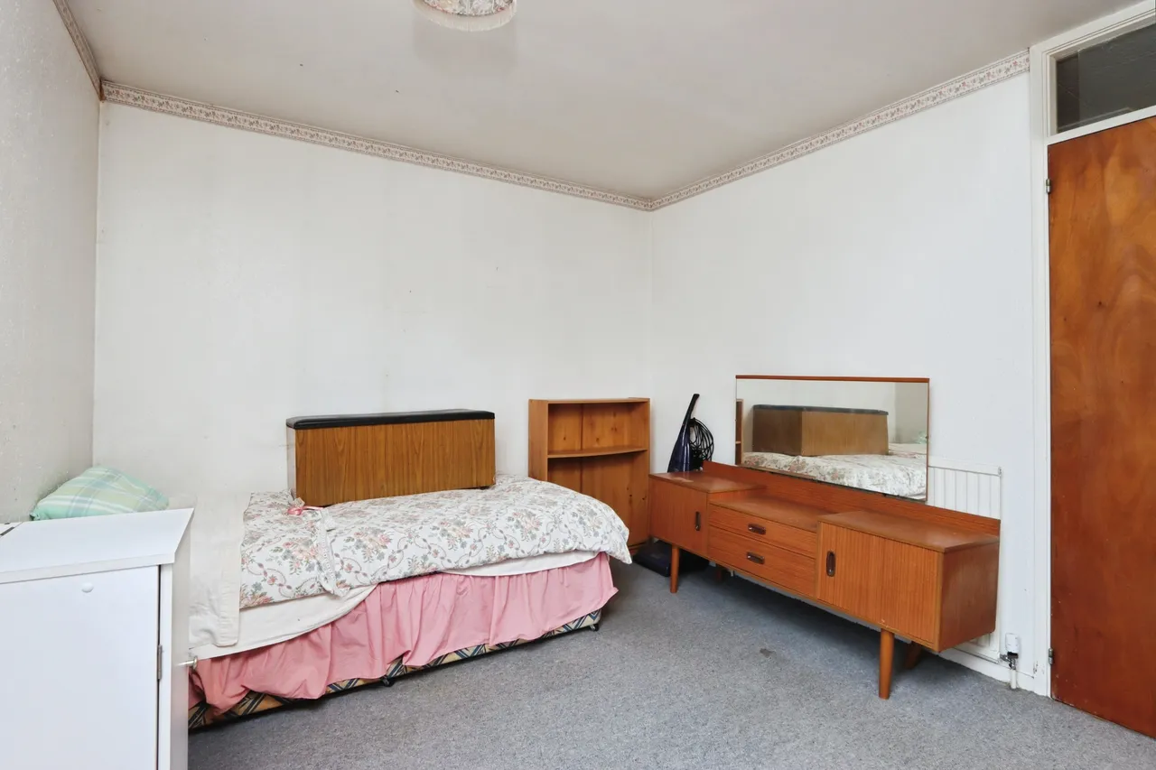 Hazlebarrow Road, Sheffield, S8, photo 15
