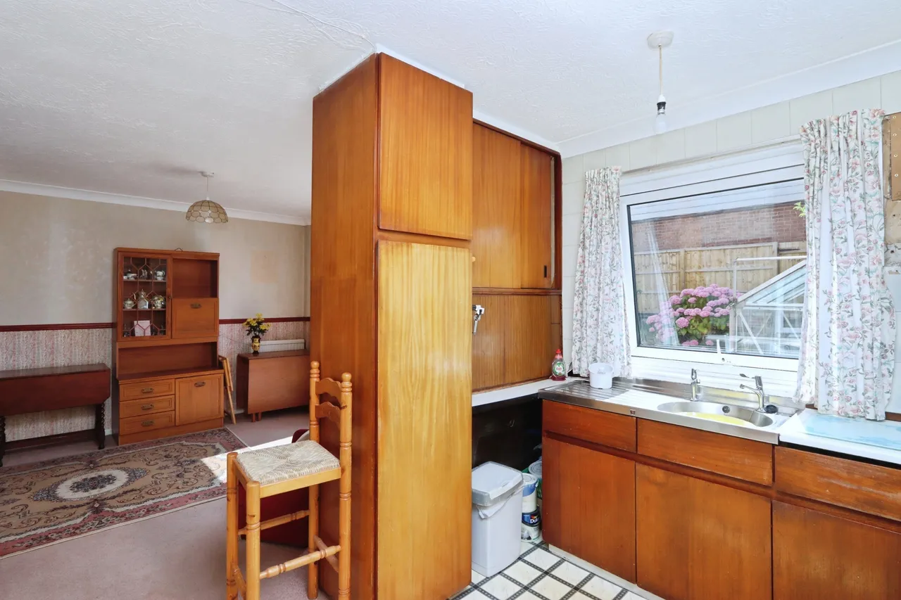 Hazlebarrow Road, Sheffield, S8, photo 6