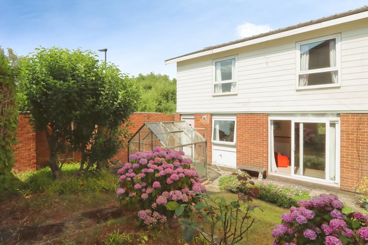 Hazlebarrow Road, Sheffield, S8, photo 20