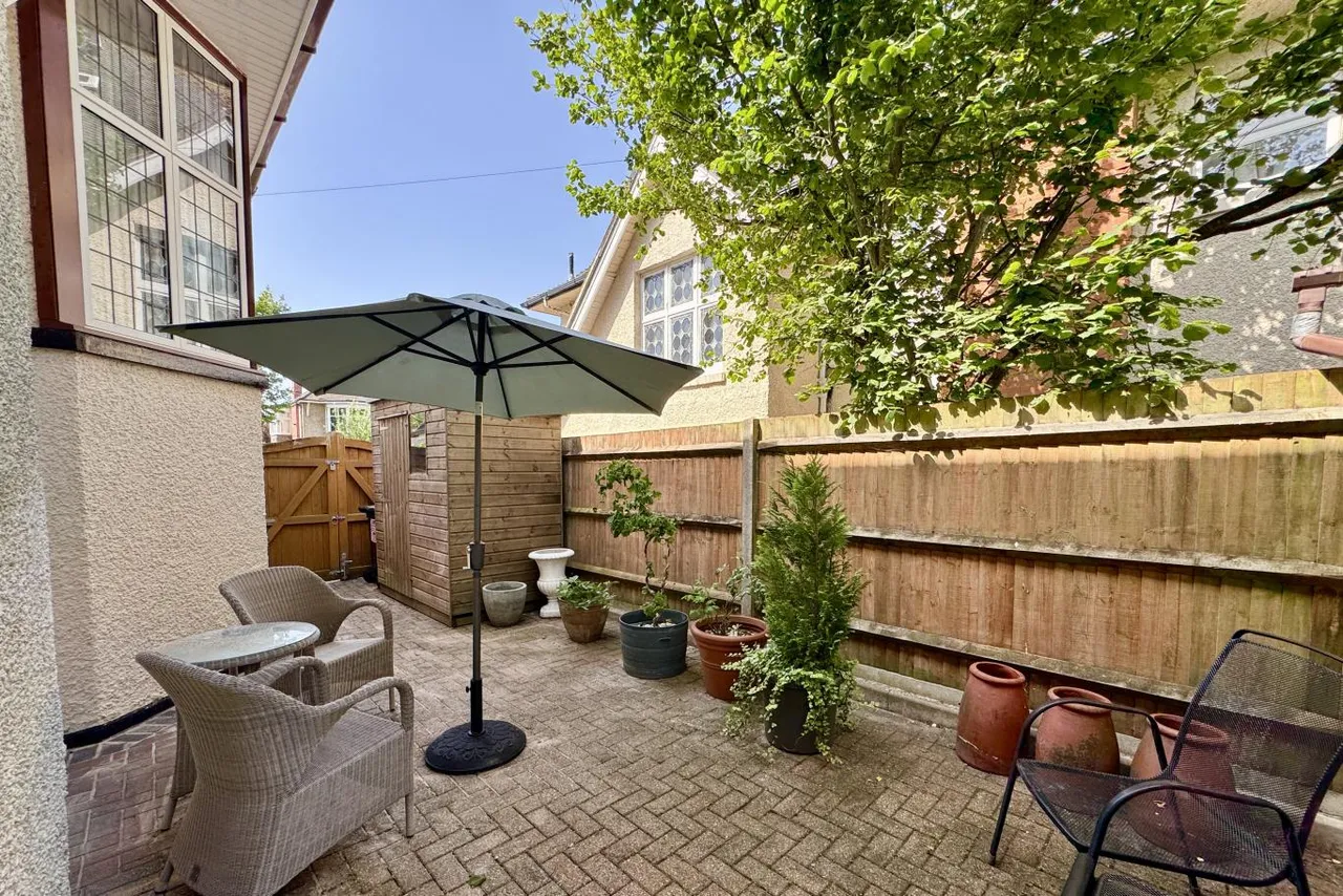 St Albans Avenue, BH8, photo 23