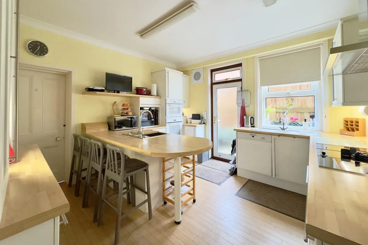 St Albans Avenue, BH8, photo 6