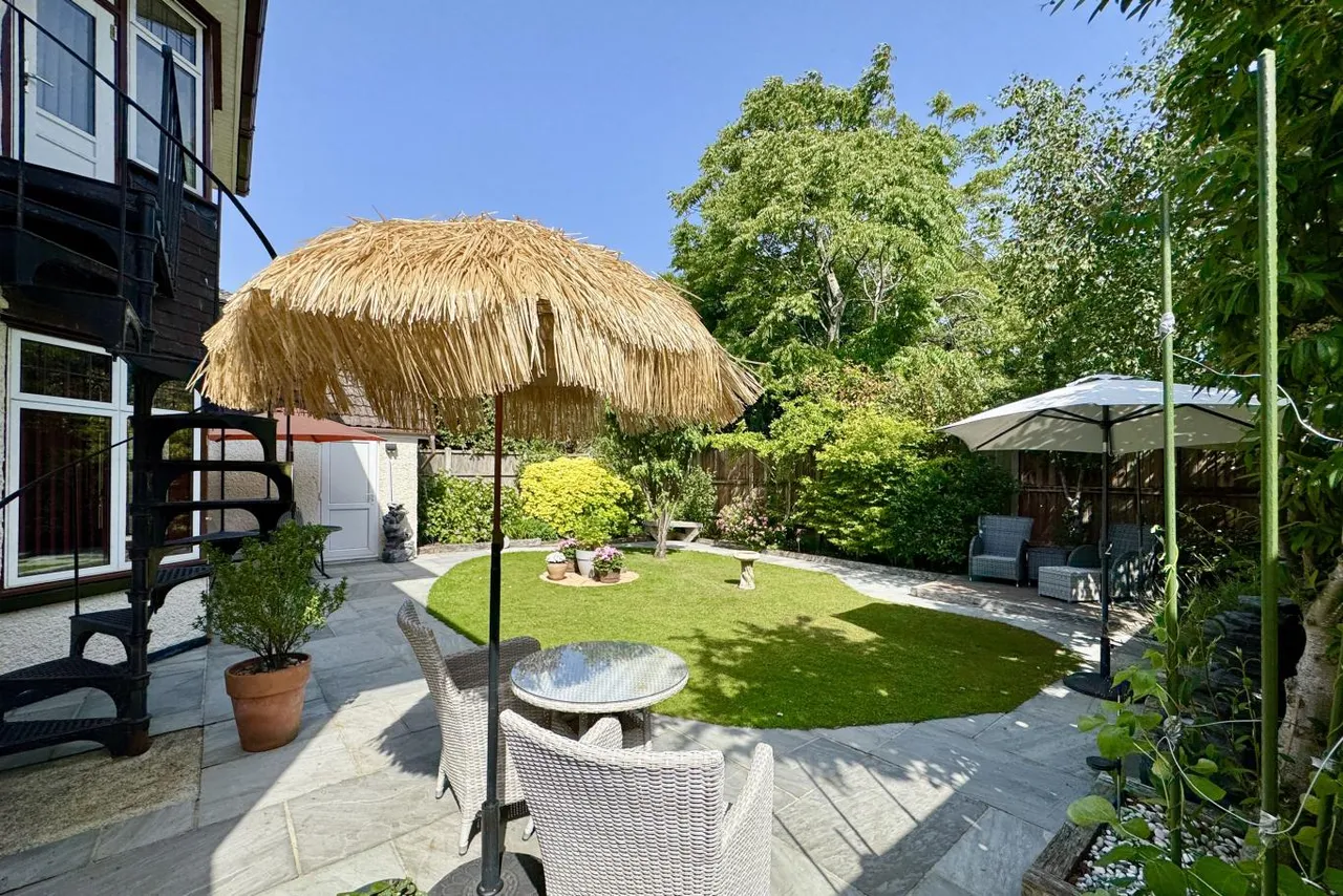 St Albans Avenue, BH8, photo 3
