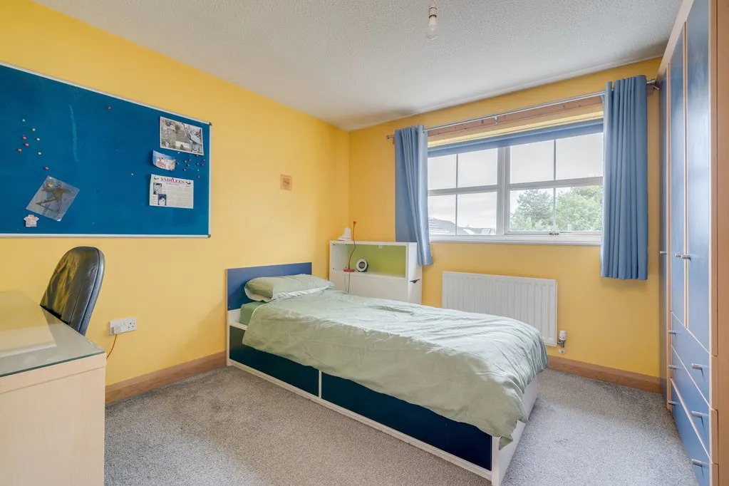 Cambridge Chase, Gomersal BD19 4PW, photo 13