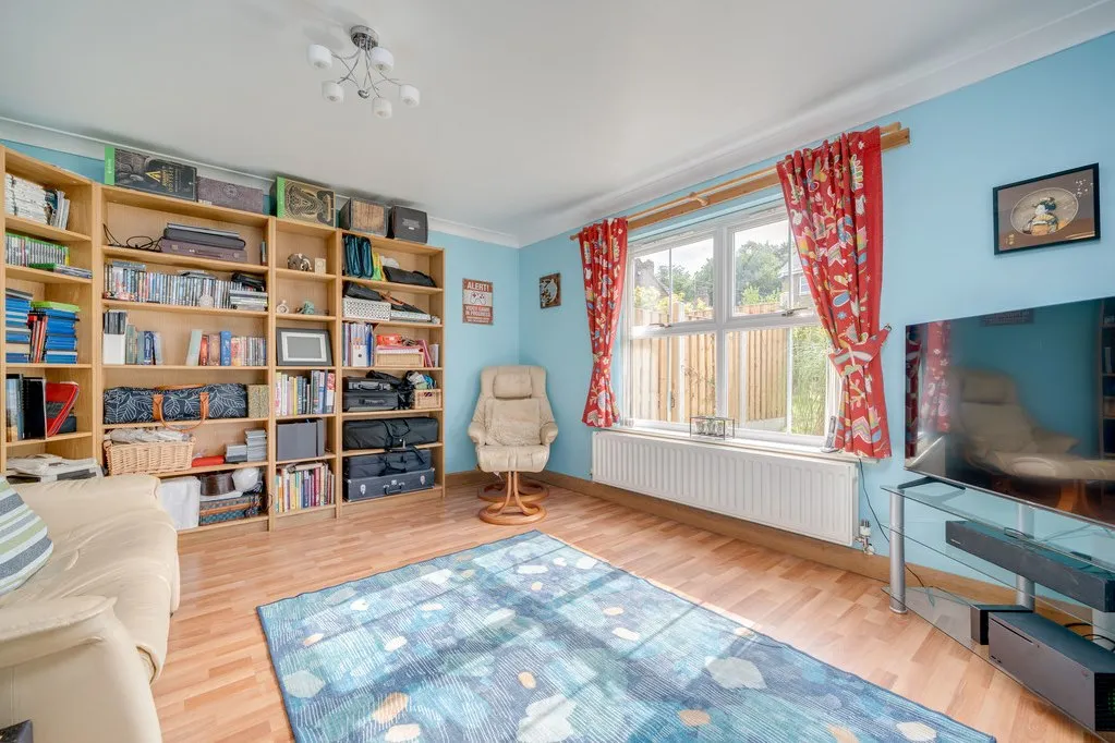 Cambridge Chase, Gomersal BD19 4PW, photo 20