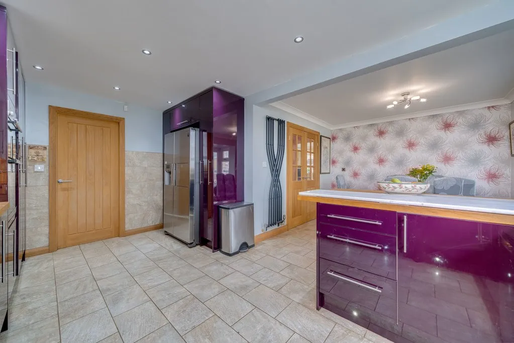 Cambridge Chase, Gomersal BD19 4PW, photo 24