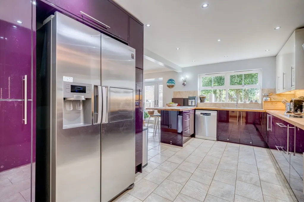 Cambridge Chase, Gomersal BD19 4PW, photo 23