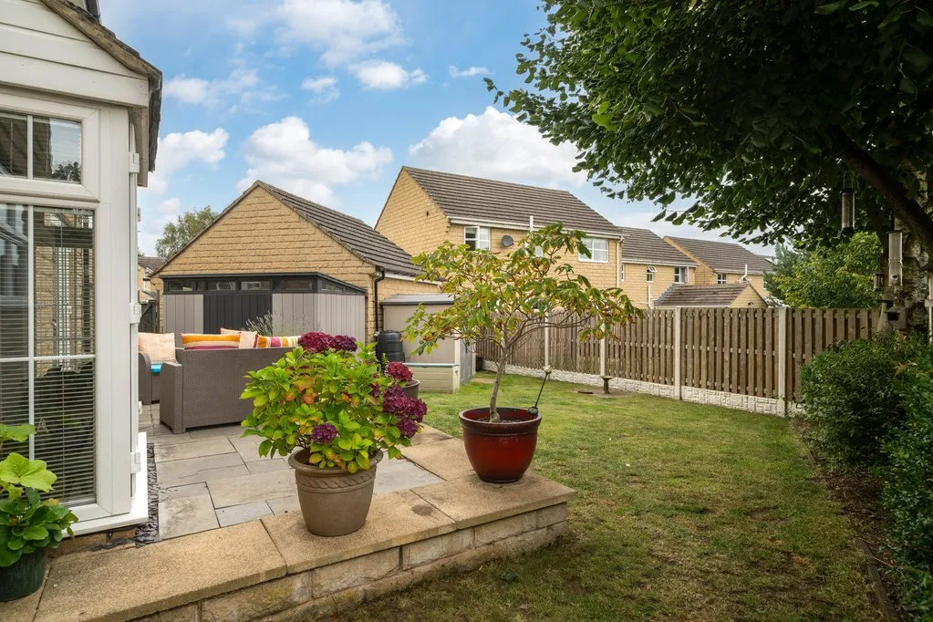 Cambridge Chase, Gomersal BD19 4PW, photo 16