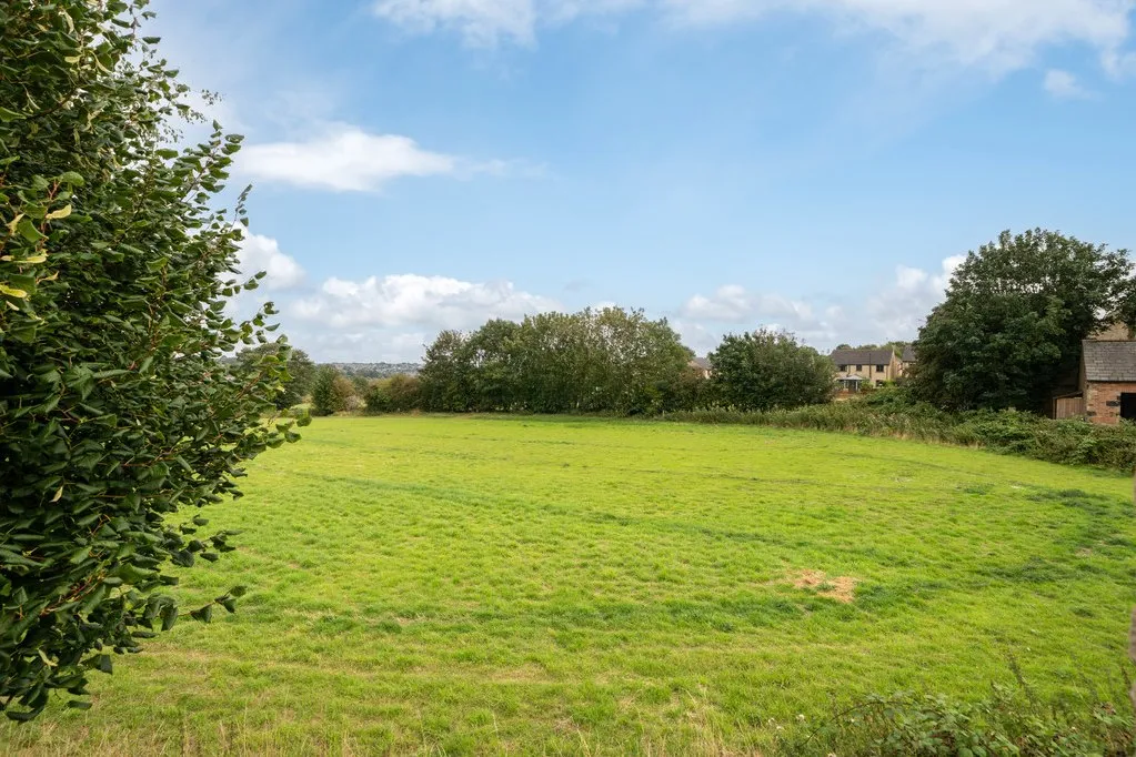 Cambridge Chase, Gomersal BD19 4PW, photo 5