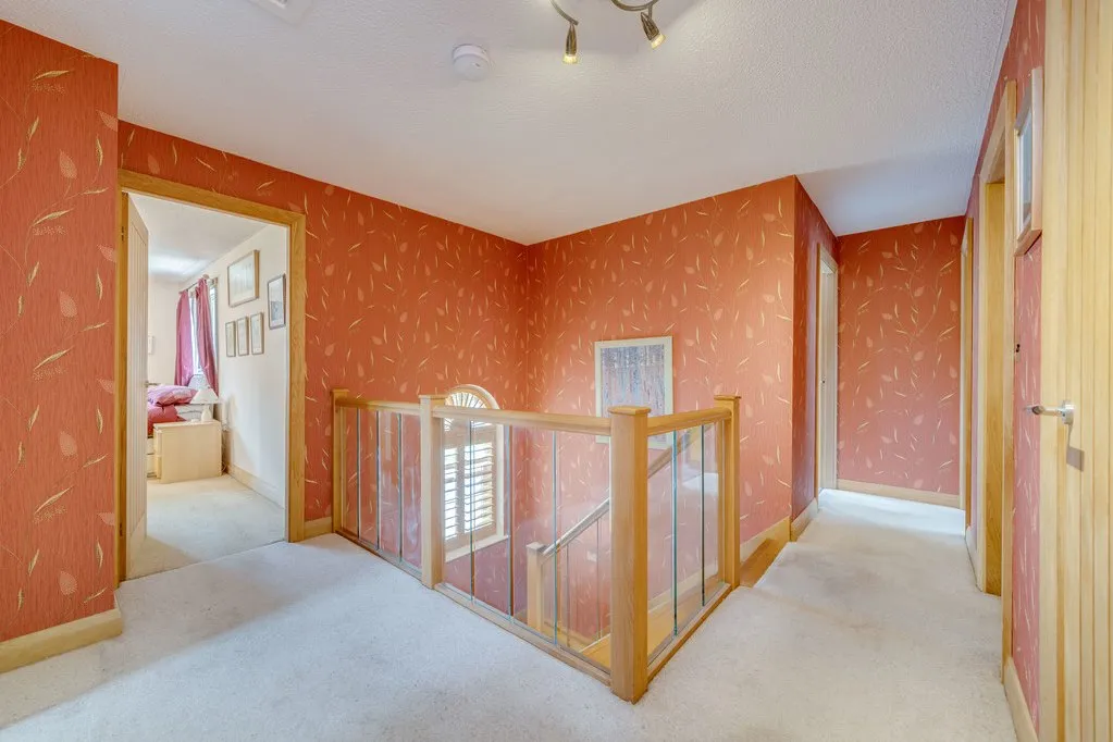 Cambridge Chase, Gomersal BD19 4PW, photo 26
