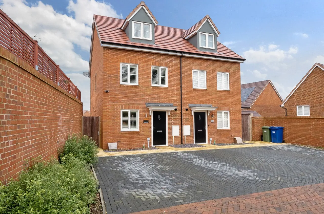 Donnington Grove, Binfield, RG42, photo 12