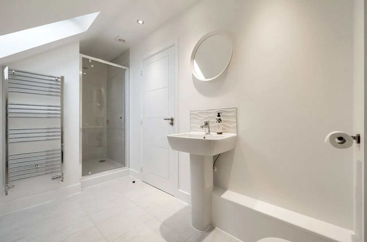 Donnington Grove, Binfield, RG42, photo 10