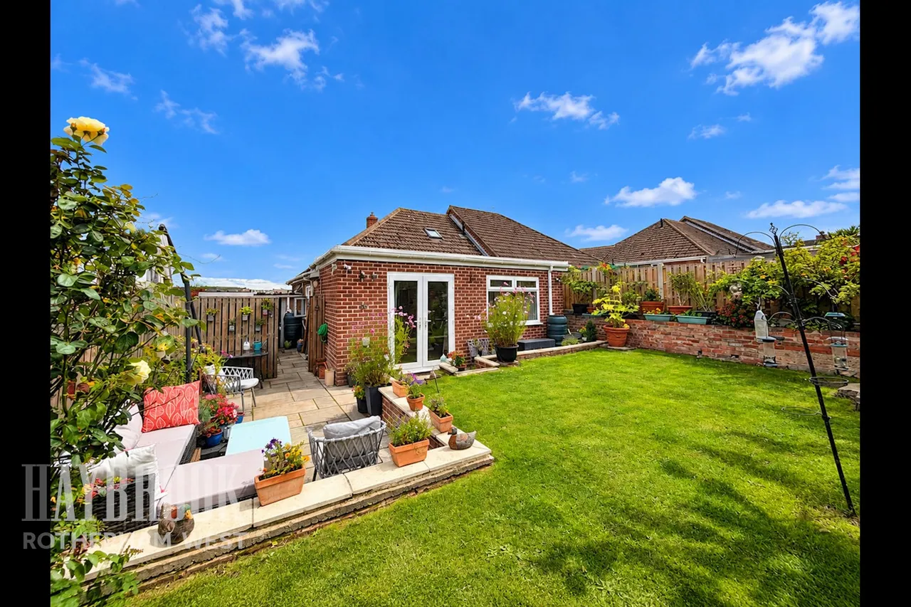 Bradgate Close, Rotherham, photo 15