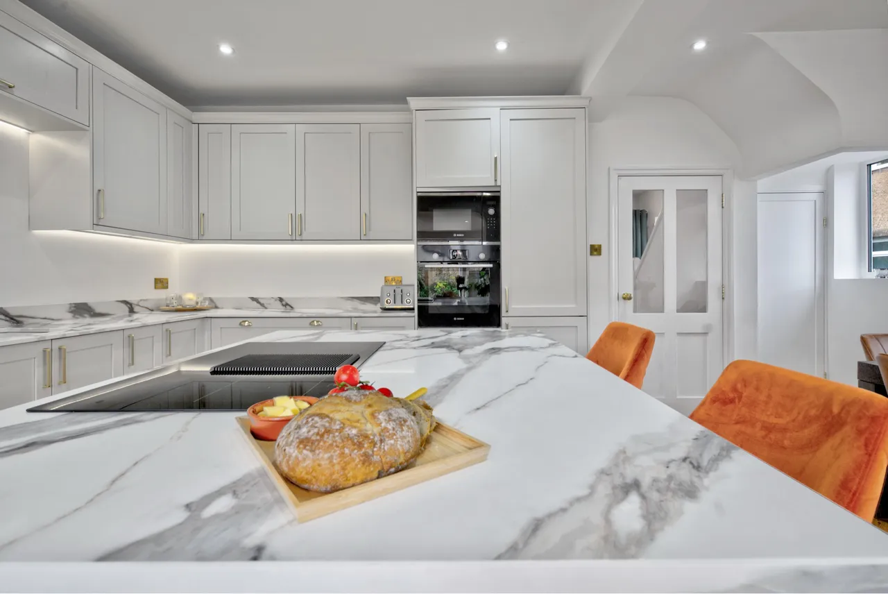 Caughall Road, Upton, CH2, photo 6