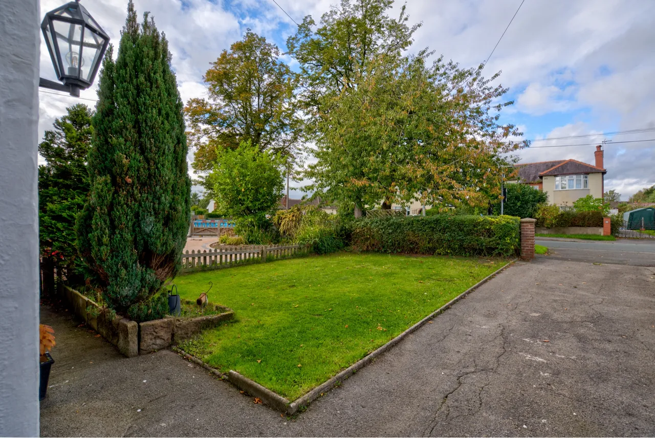 Caughall Road, Upton, CH2, photo 30